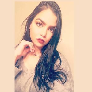 Meet your Posher, Ana